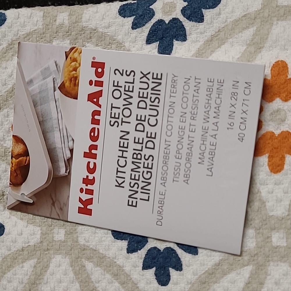 KitchenAid Towels - Picture 5 of 7